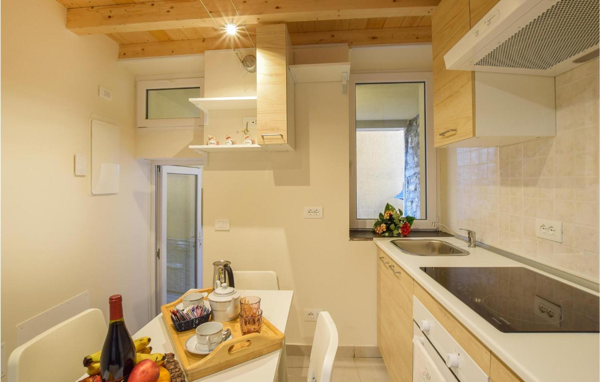 Stunning Apartment In Monte Isola With Kitchen ภายนอก รูปภาพ
